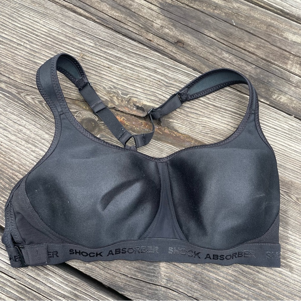VS Shock Absorber 34C Sports Bra Black Max Firm Support Workout Gym CrossFit